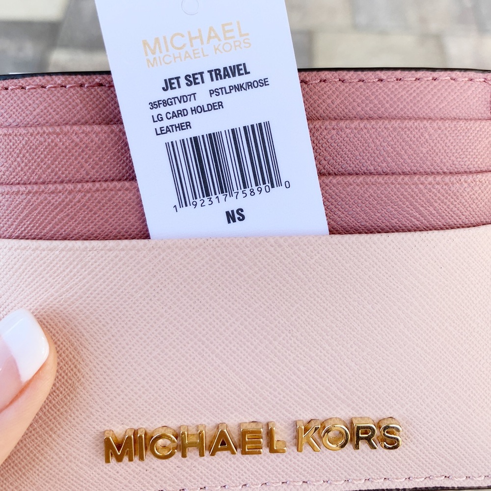 Gaby’sBags👜💕- NWT Michael Kors Card Holder - Picture 5 of 5